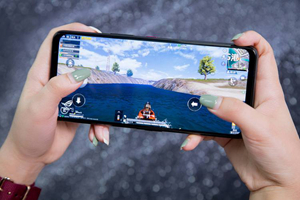 好玩的大型手机游戏推荐