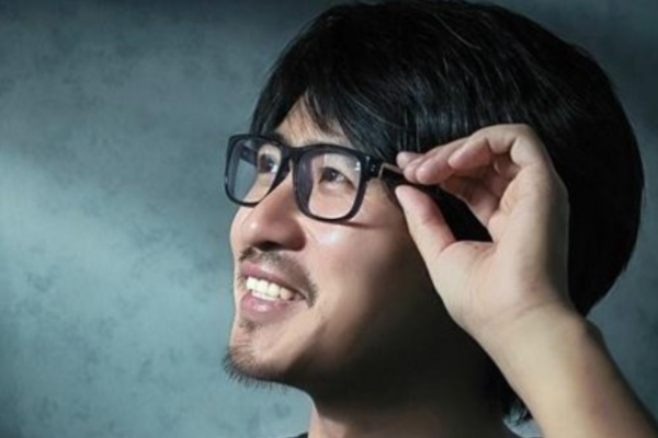 one一个成年版致敬韩寒怎么下载